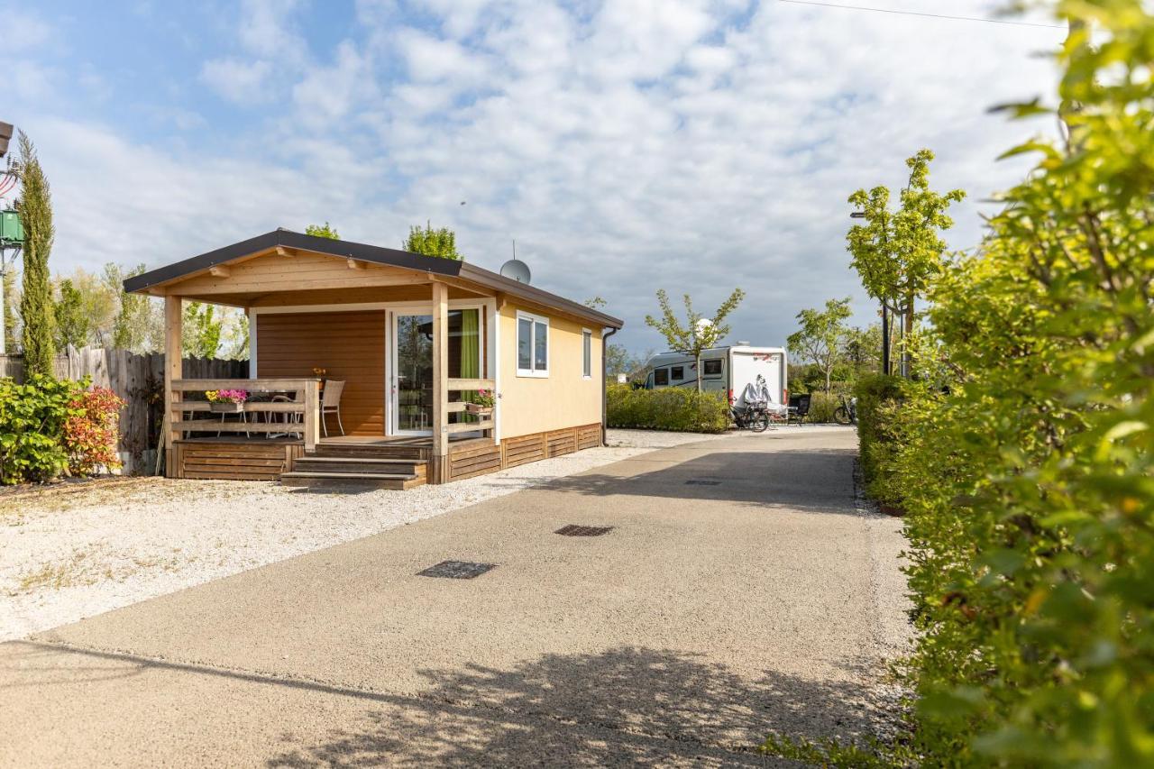 Agricamping Mabellini Orlando Desenzano del Garda Exterior photo
